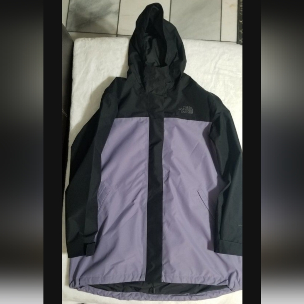 New the north face voyage midi hooded long jacket